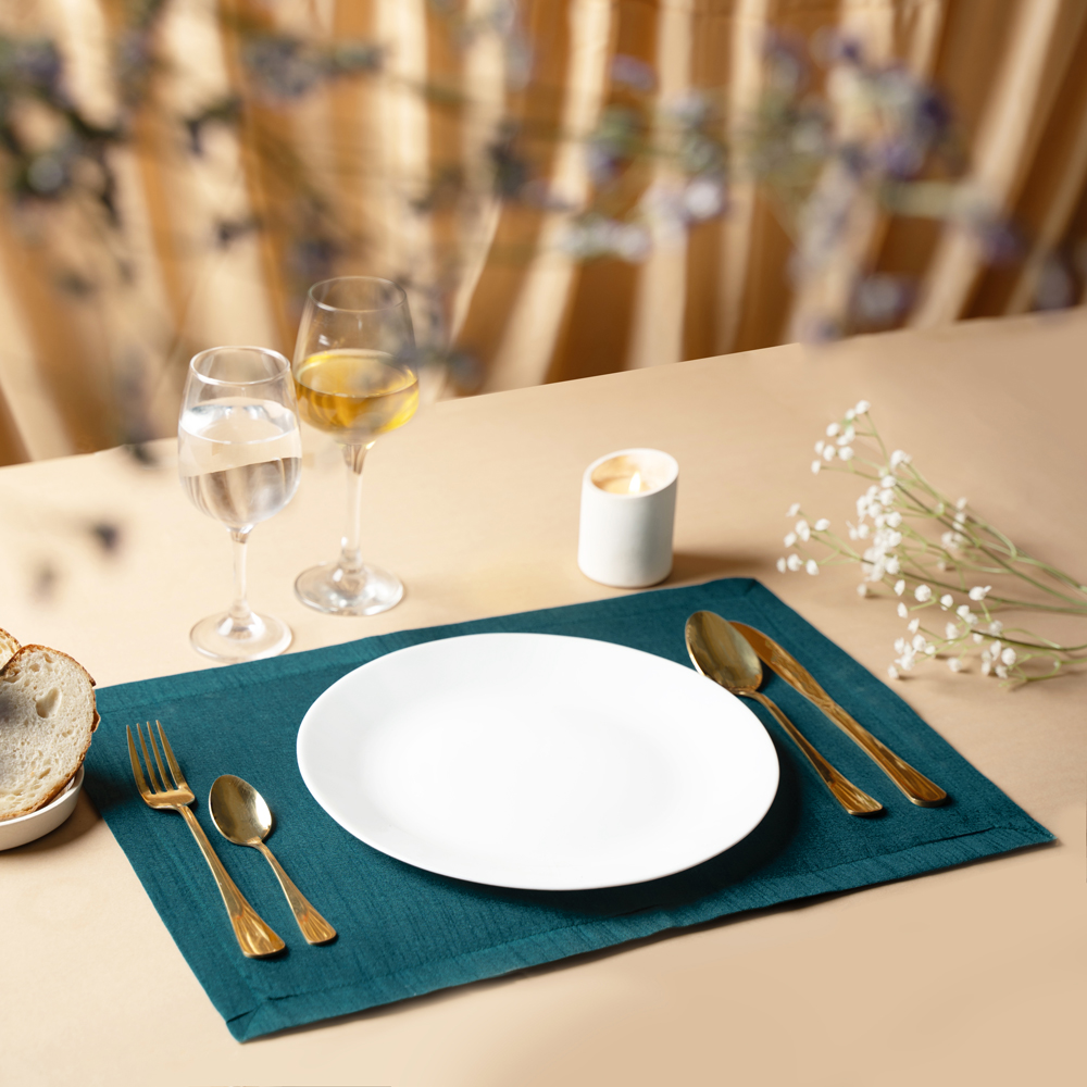 table_runner image