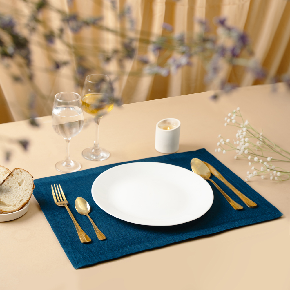 table_runner image