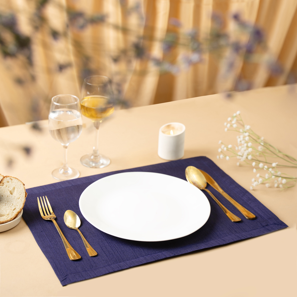 table_runner image
